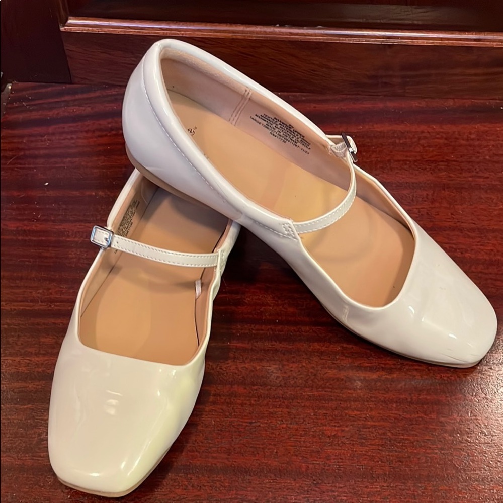 White Mary Jane Flats - Picture 2 of 4